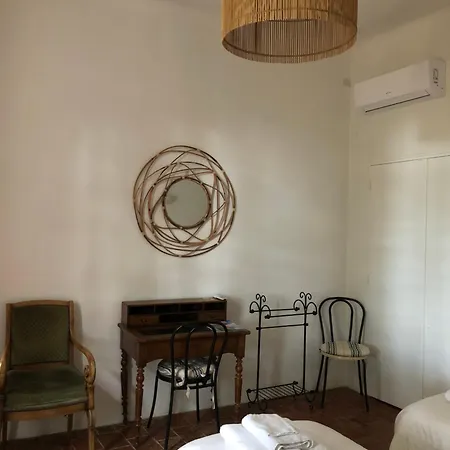 Bed & Breakfast Chateau La Sable, D'hotes Cucuron